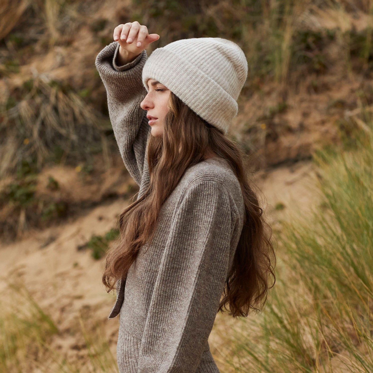 Cosy Ribbed Beanie | ALMOND MARL