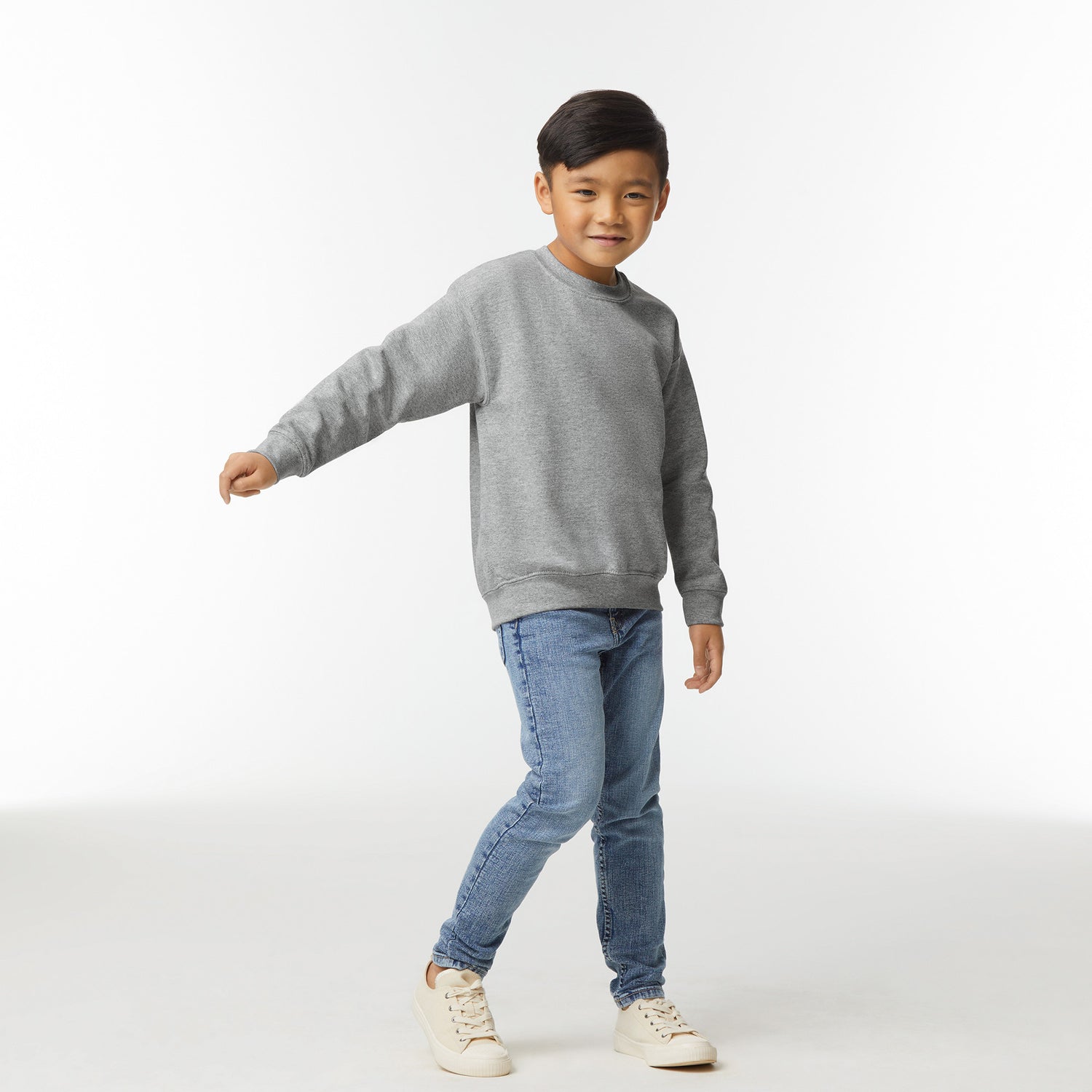 Heavy Blend Youth Crew Neck Sweatshirt | DARK HEATHER