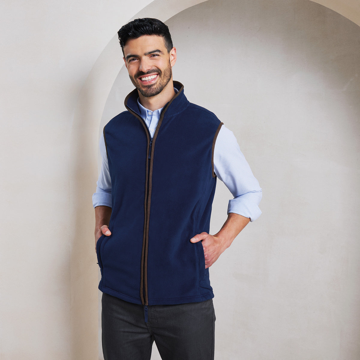 Artisan Fleece Gilet | BLACK/BROWN