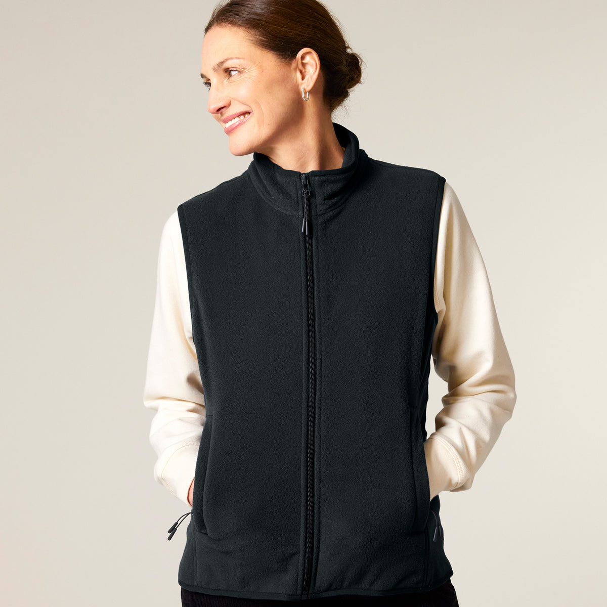 Stella Quester | ANTHRACITE