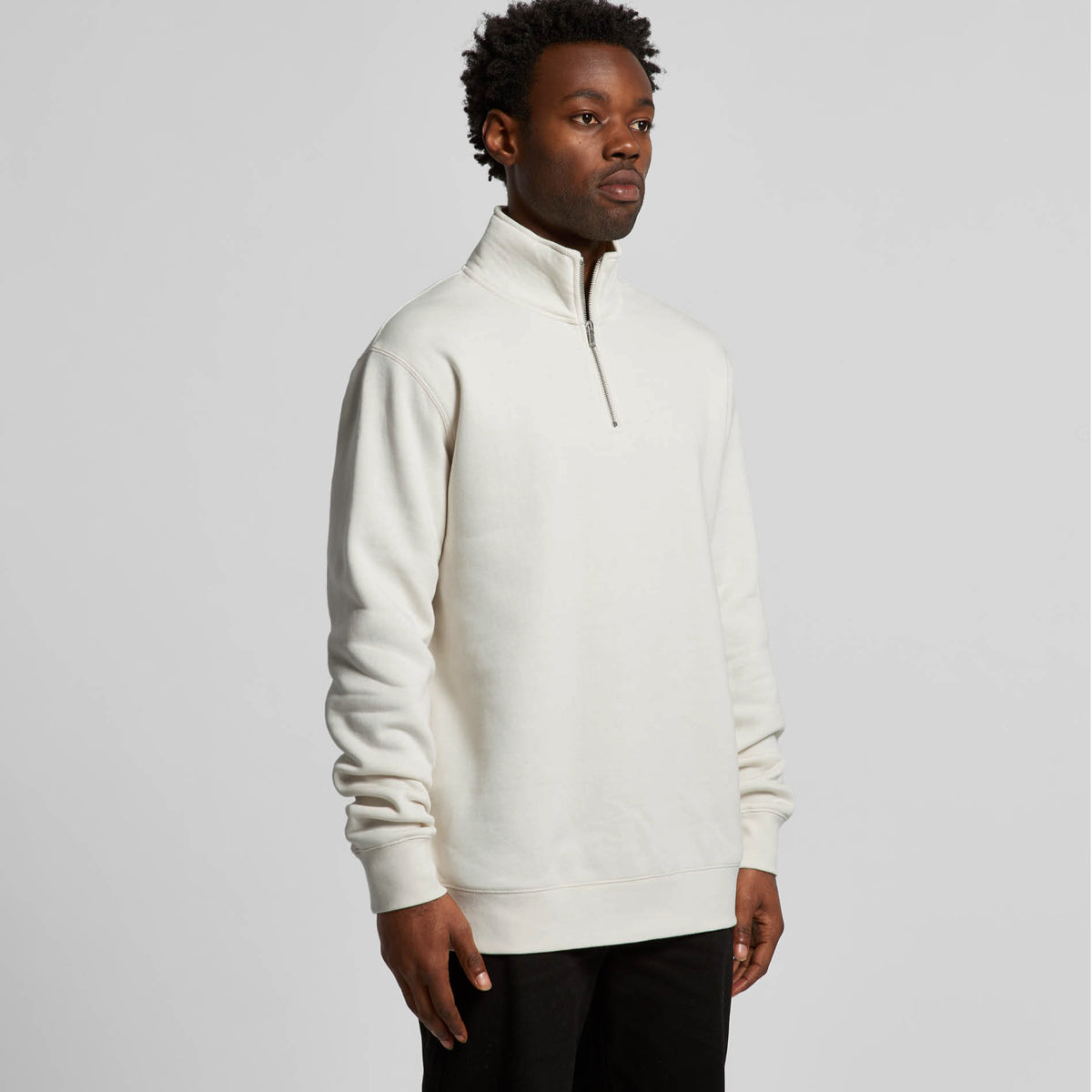 Stencil Half Zip Crew | BLACK