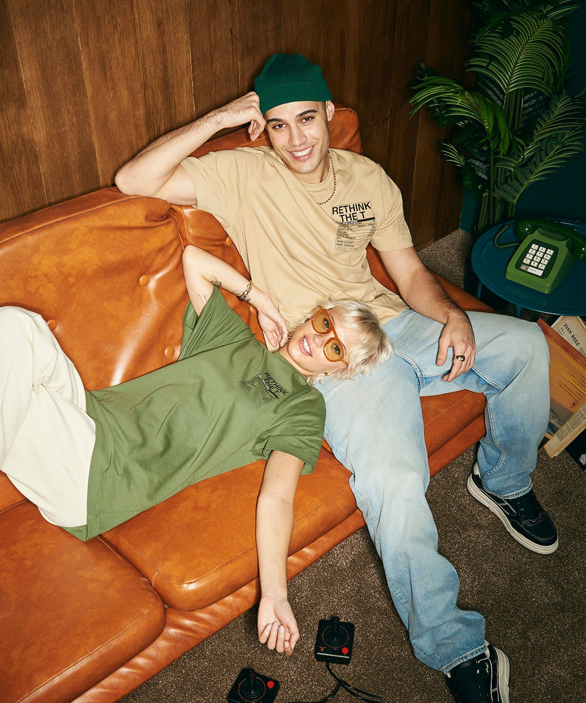 The AWDis 180 T | BOTTLE GREEN