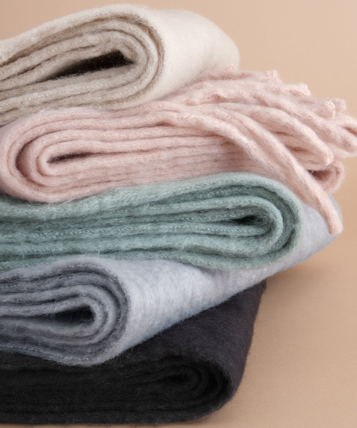 Fluffy Scarf | HEATHER GREY