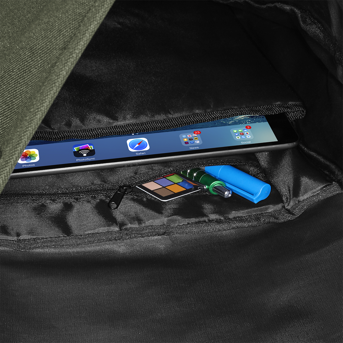 Block Roll-Top Backpack | JUNGLE CAMO/BLACK