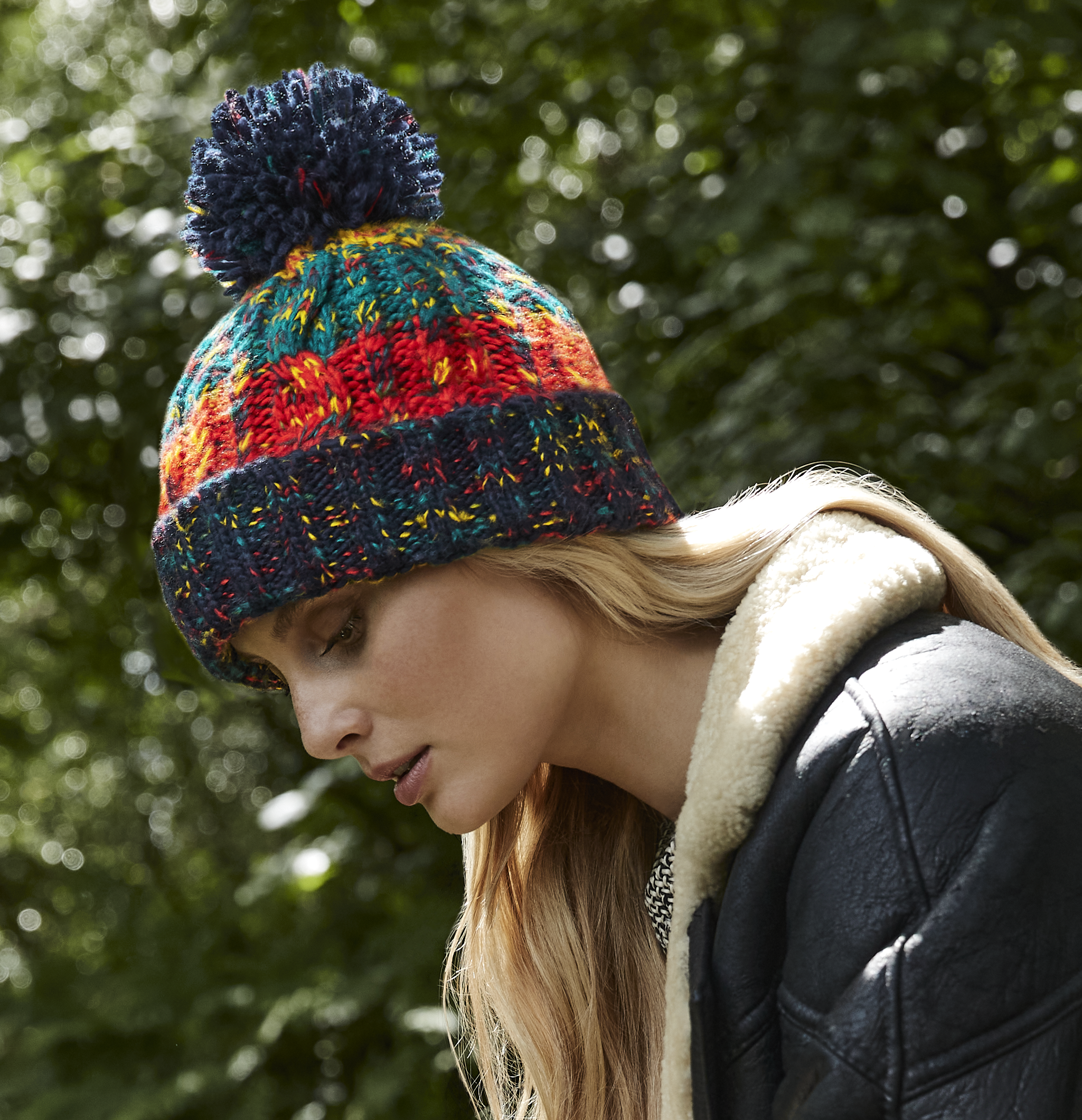 Corkscrew Pom Pom Beanie | WINTER BERRIES