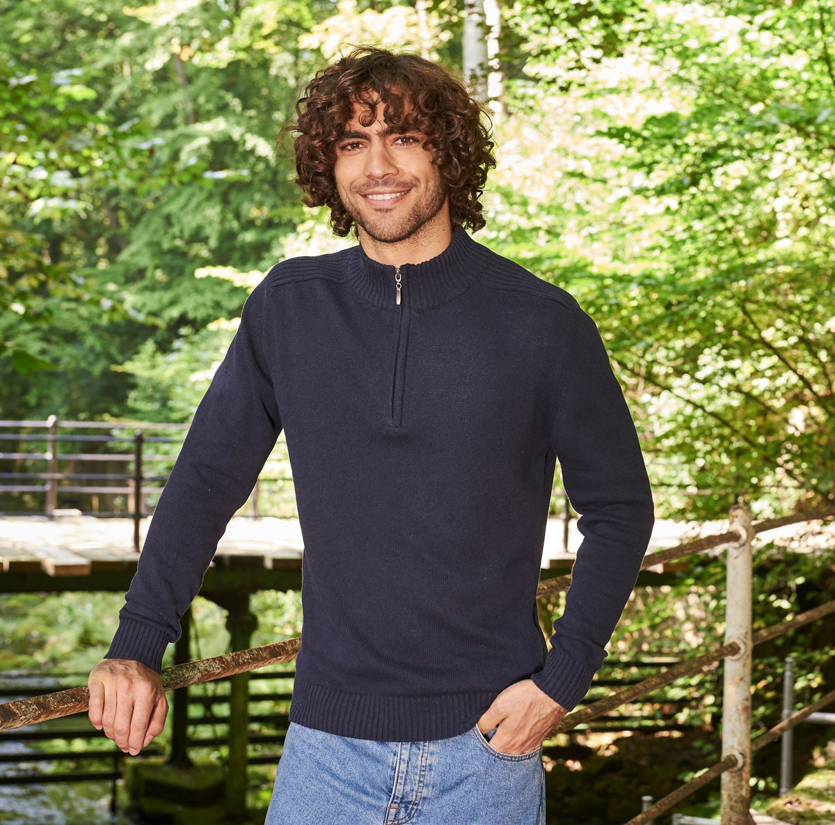 Wakhan Quarter Zip Regen Knit Sweater | BLACK