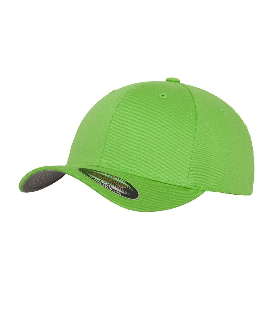Flexfit Fitted Baseball Cap | FRESH GREEN (SILVER UNDERPEAK)