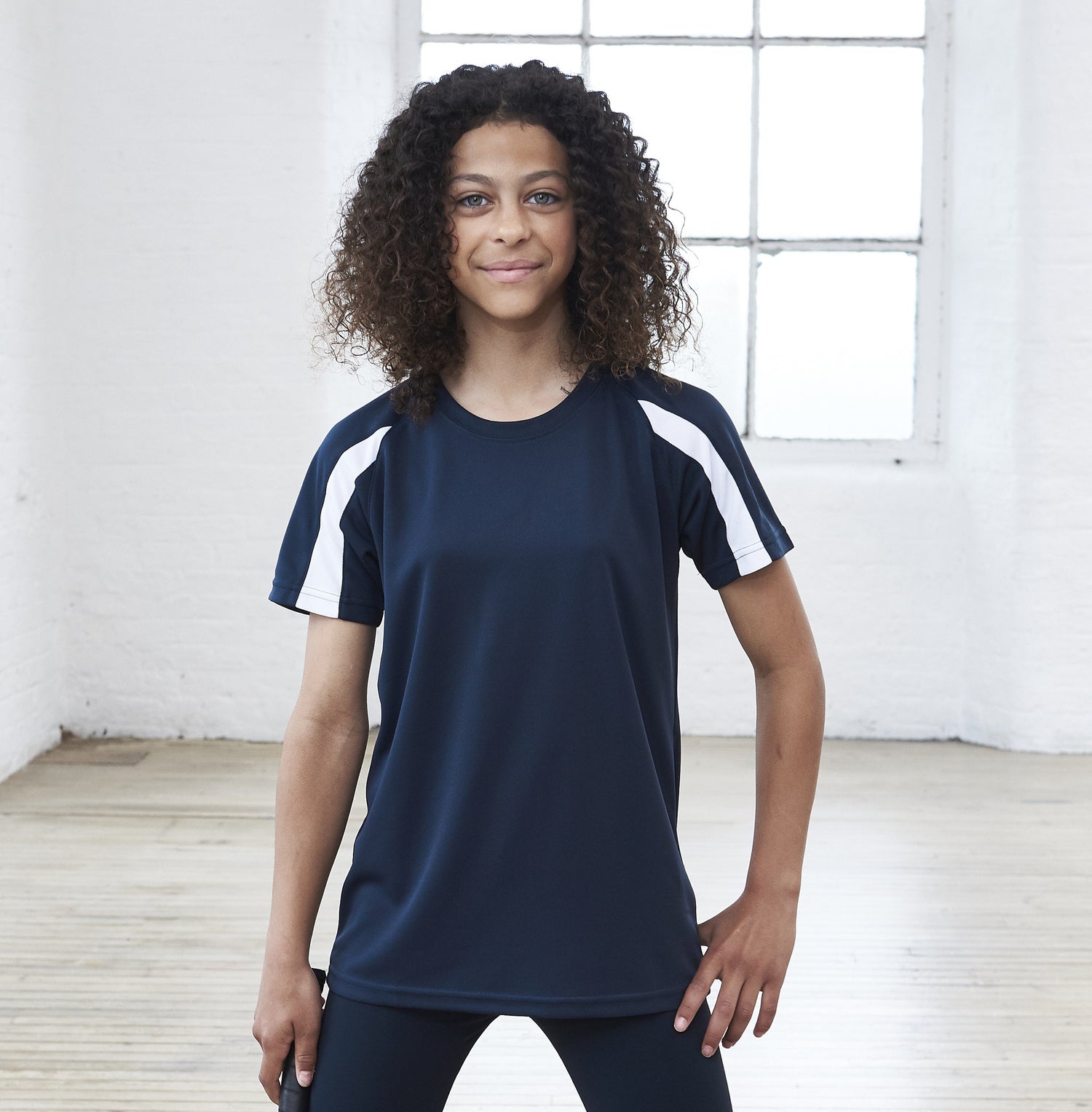 Kids Contrast Cool T | FRENCH NAVY/FIRE RED