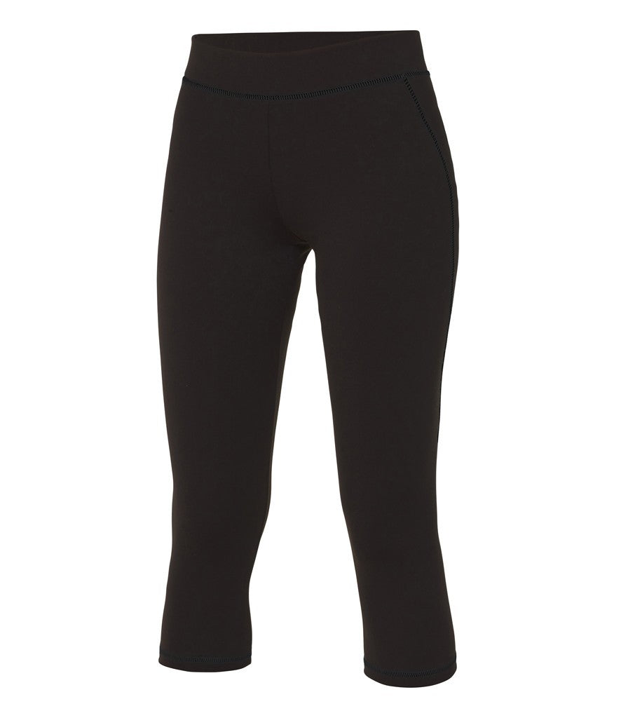 Girlie Cool Capri | JET BLACK