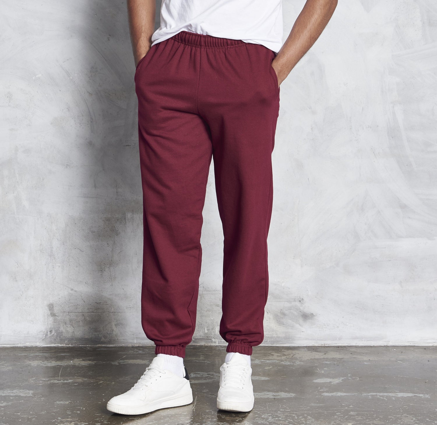 College Cuffed Sweatpants | DEEP BLACK