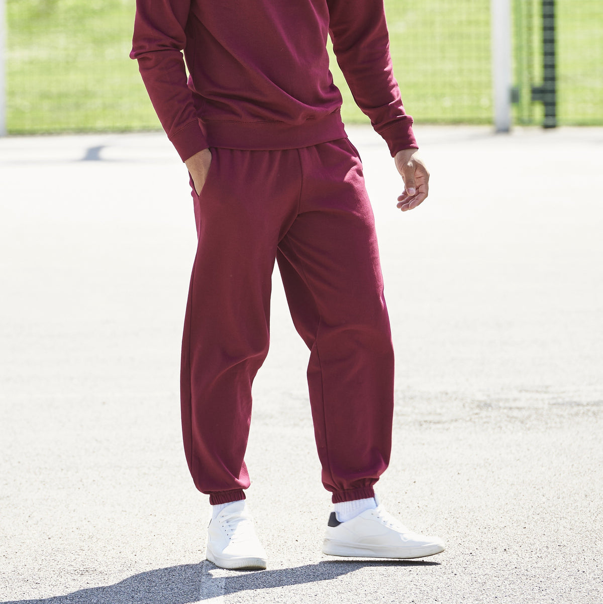 College Cuffed Sweatpants | BURGUNDY