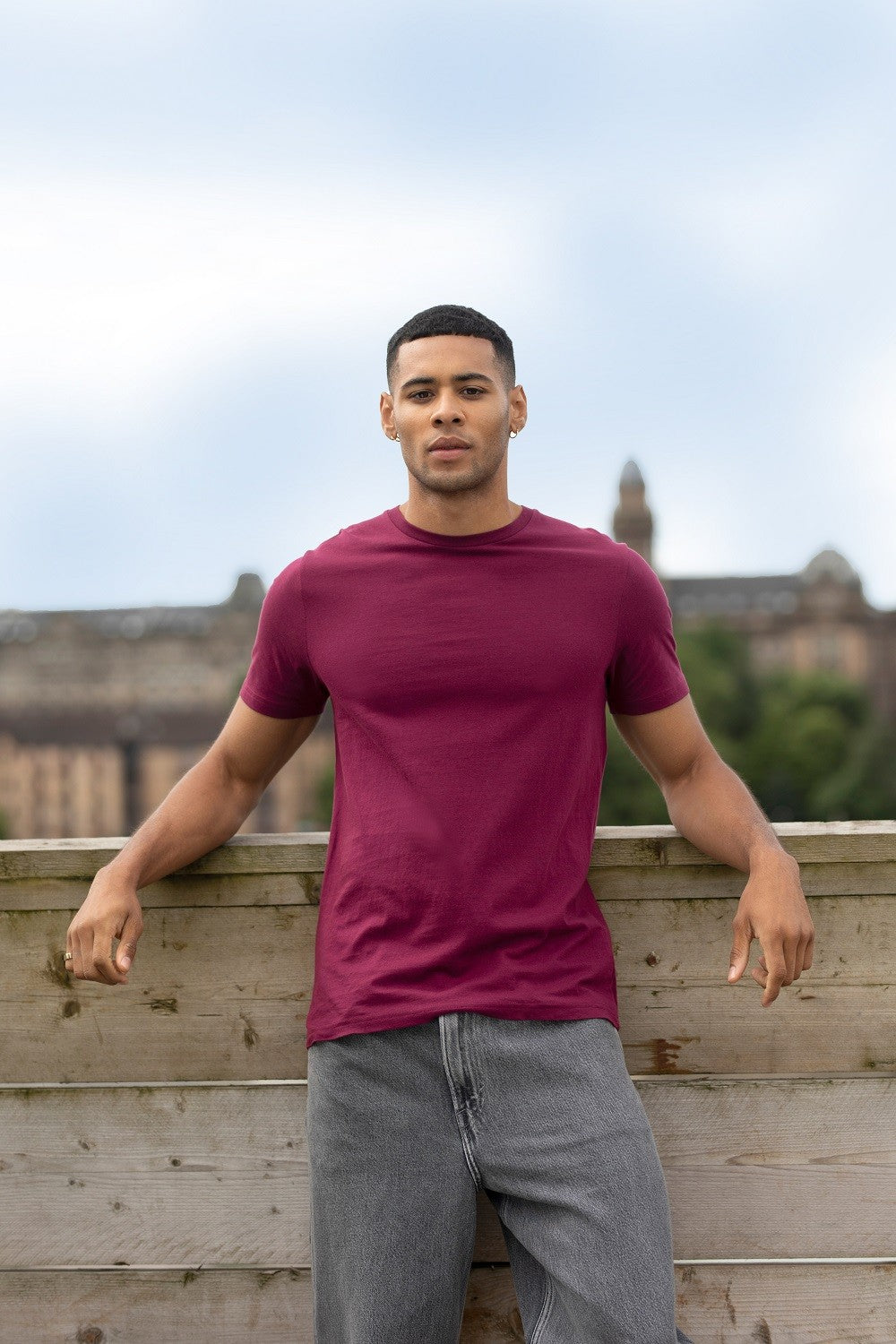 The 100 T | OXFORD NAVY