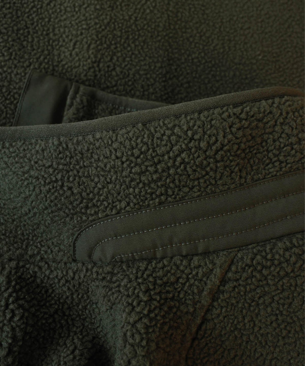Timberlake  Modern Sherpa Fleece | OLIVE