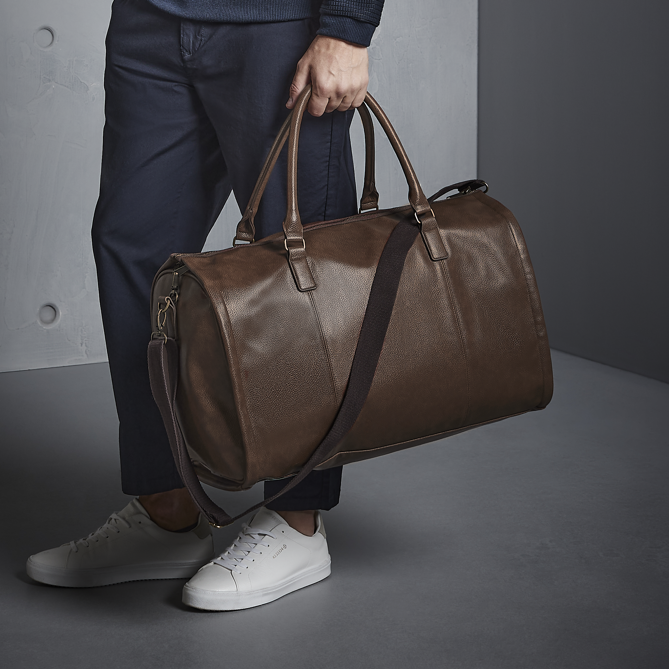 NuHide Garment Weekender | TAN