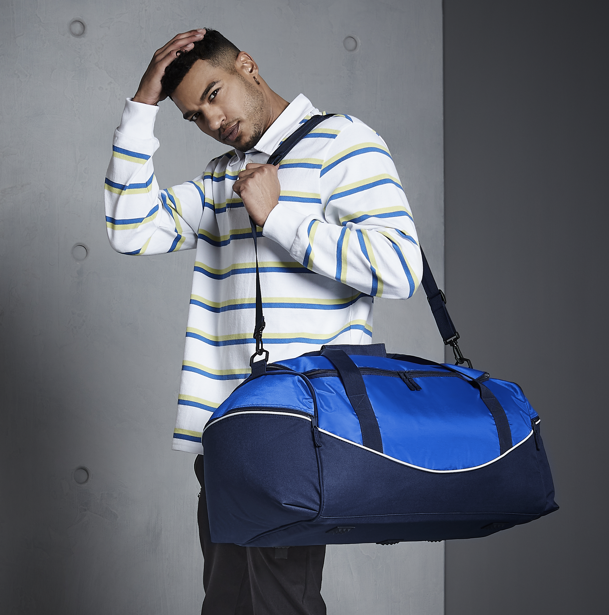 Teamwear Holdall | FRENCH NAVY/PUTTY