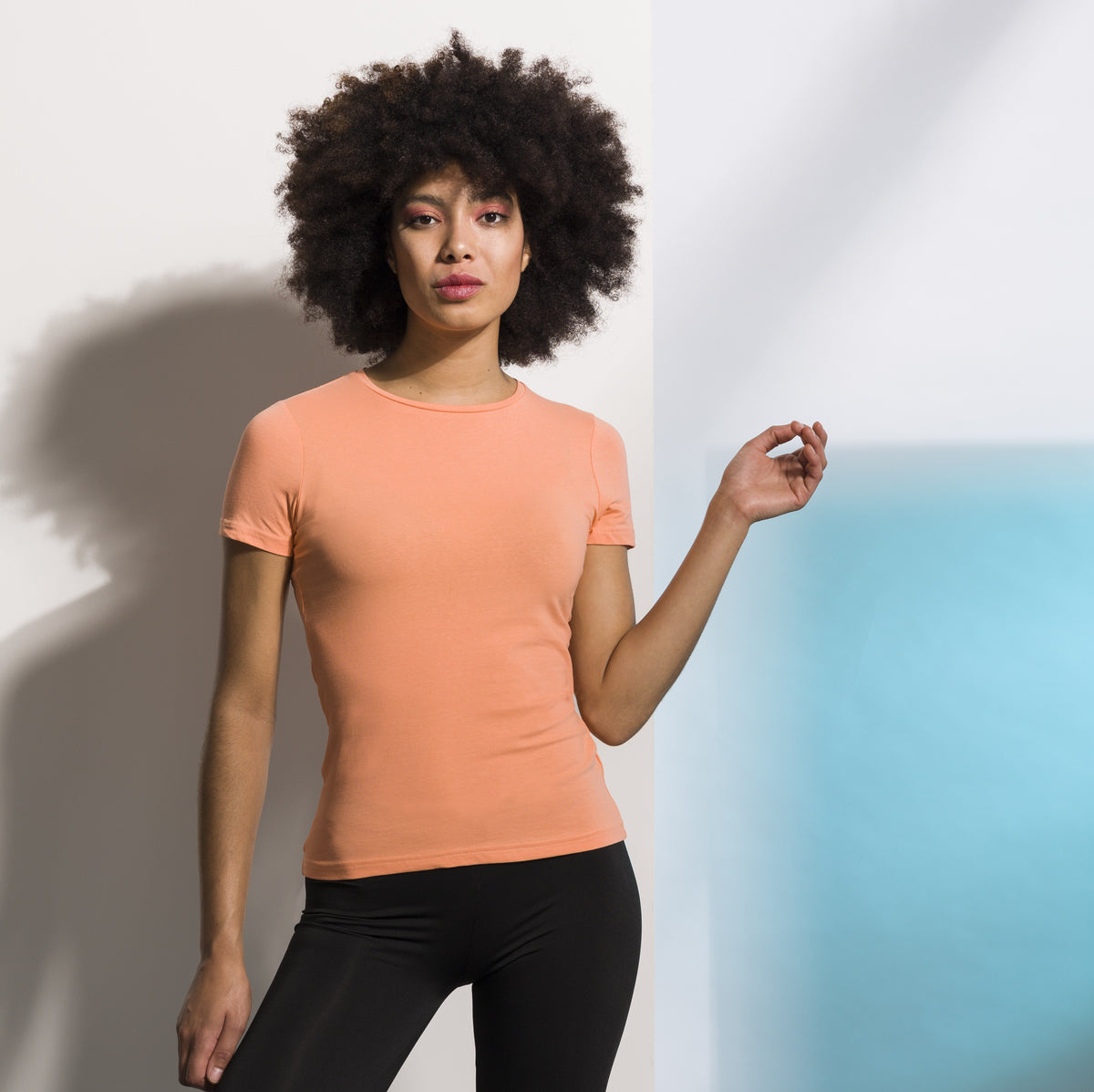 Feel Good Women's Stretch T | CORAL