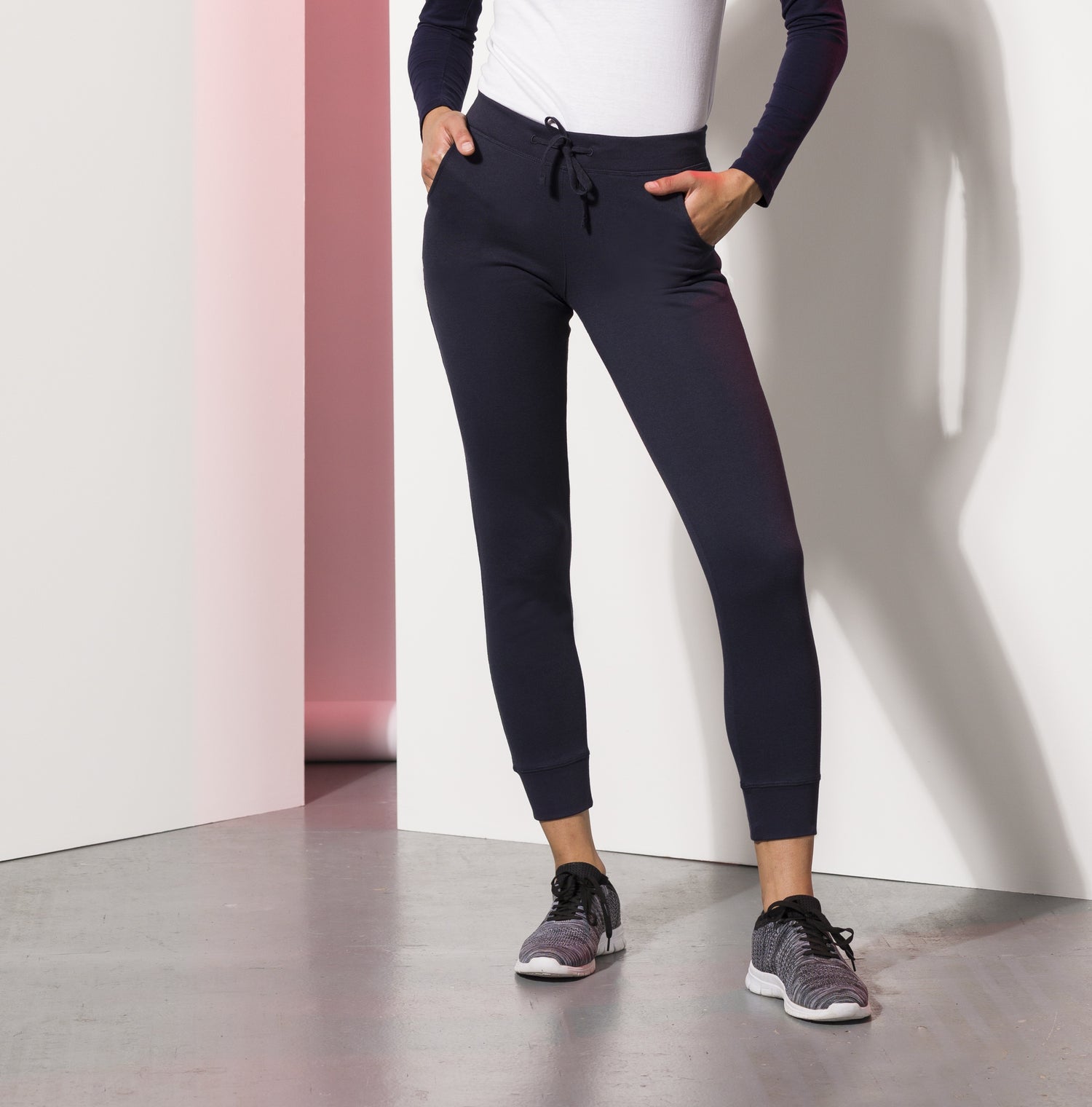 Women's Slim Cuffed Jogger | NAVY