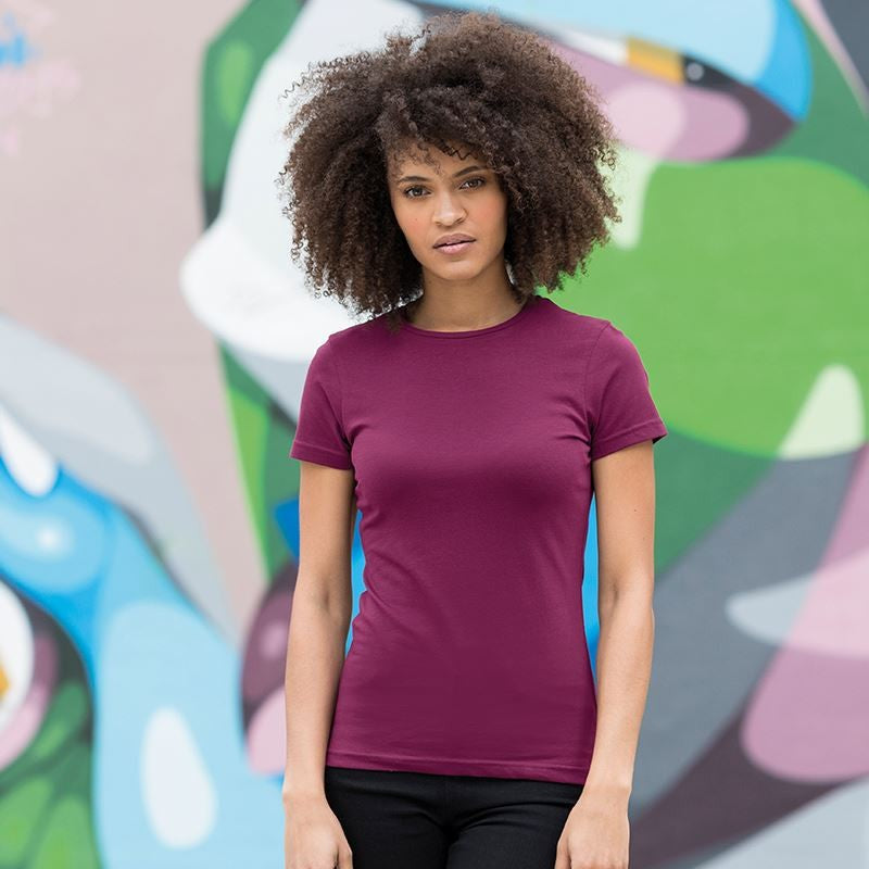 Feel Good Women's Stretch T | BRIGHT RED