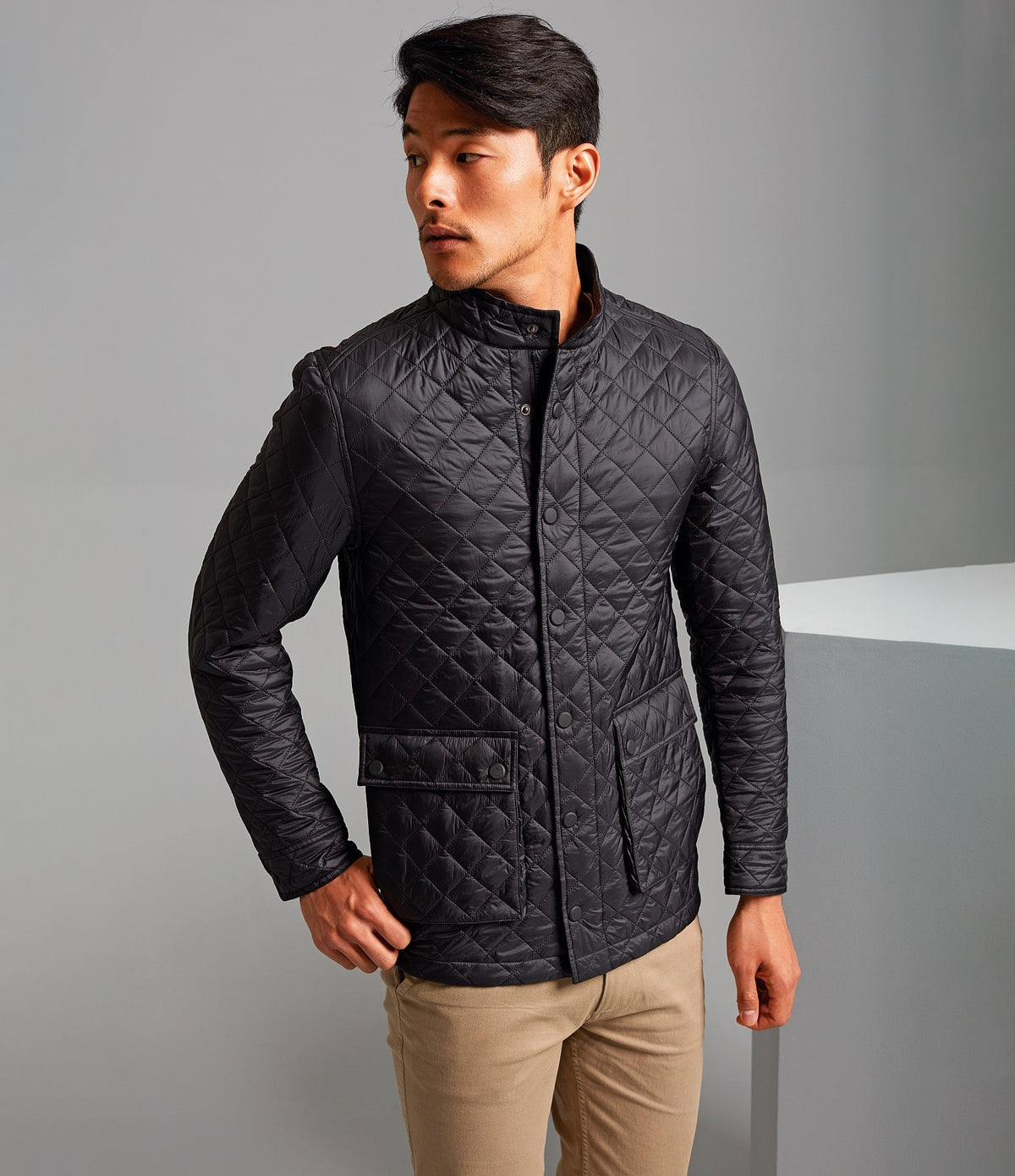 Quartic Quilt Jacket | BLACK